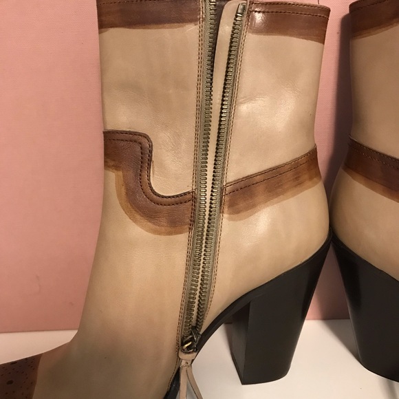 NWT Miu Miu tan & brown ankle boots - size 7.5 - Picture 2 of 7